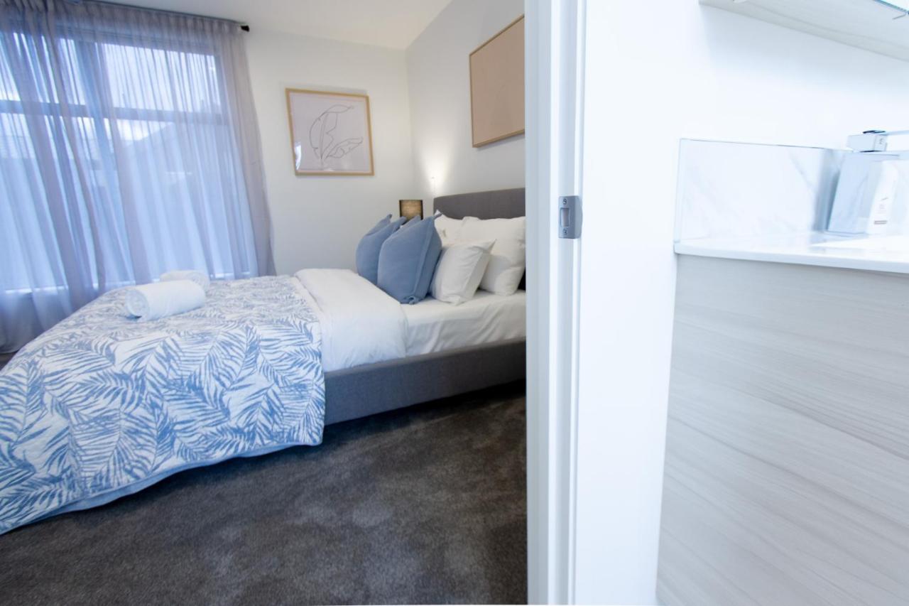 Stylish 2-Bedroom Haven Next To Hagley Park Christchurch Exterior photo